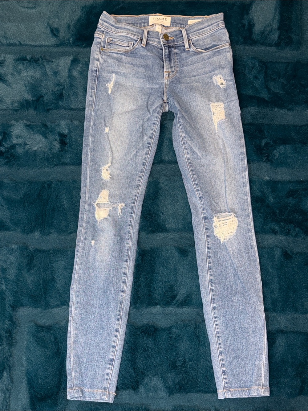 Frame Denim Light Wash Distressed Skinny Jeans - Light Blue
